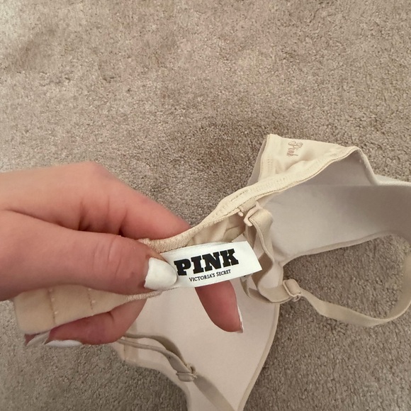 Pink Bra - Picture 3 of 5